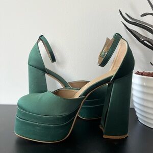 Emerald Green Satin Platform Closed Toe Heels